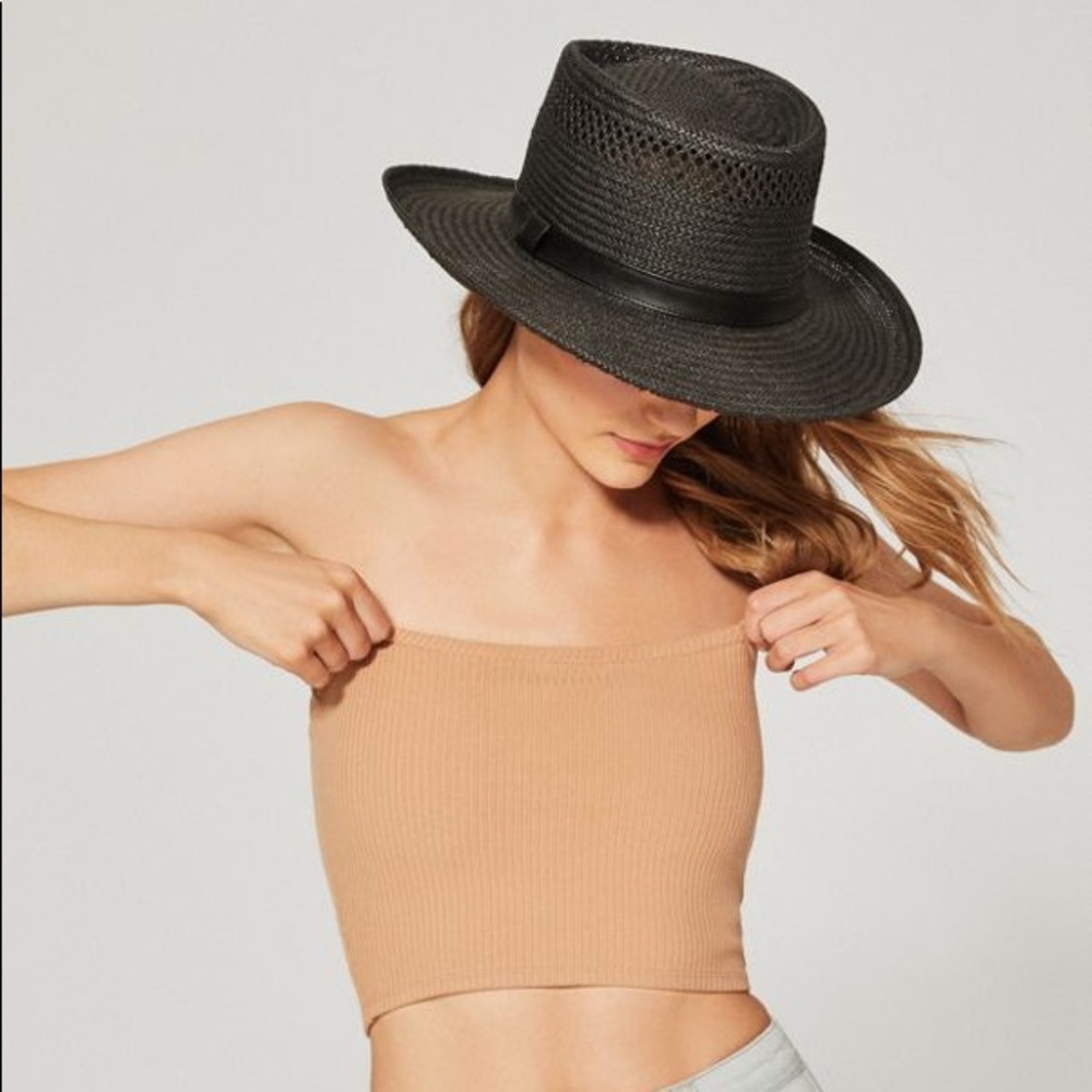 UO Hallie Ribbed Knit Cropped Tube Top